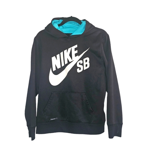 Nike Tops - Nike Pullover